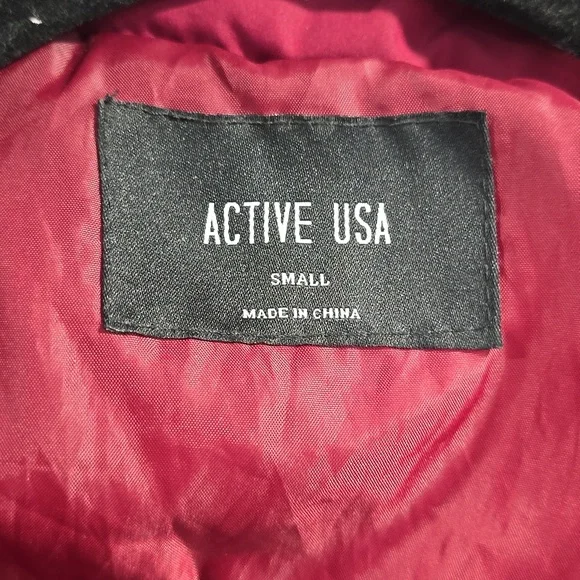 Small Maroon Active USA Puffer Coat - Picture 5 of 11